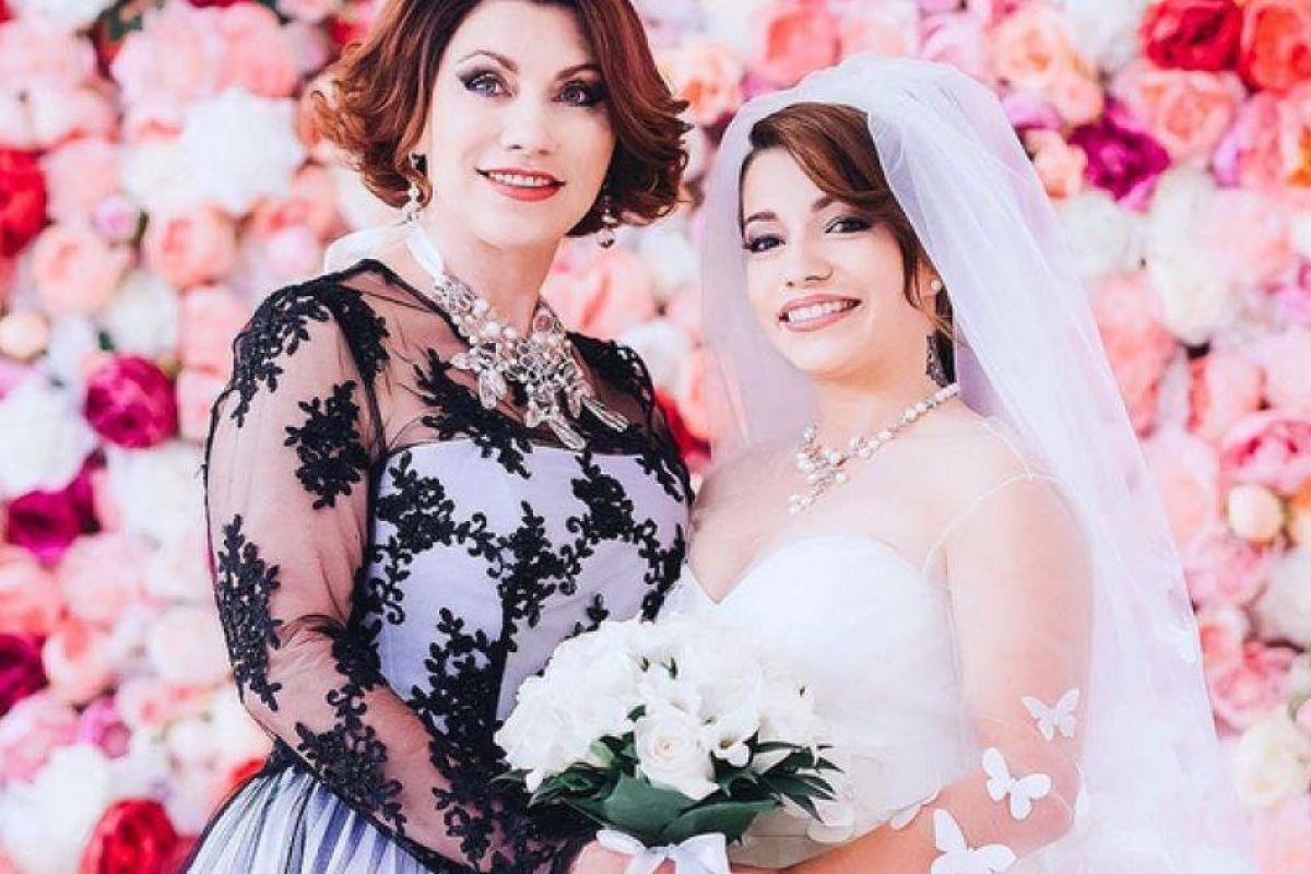 Дочь Розы Сябитовой уже разочаровалась в семейной жизни