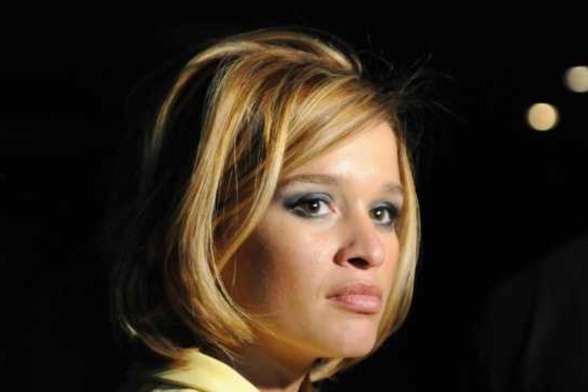 Телеведущую Ксению Бородину упрекнули в помощи мощенникам