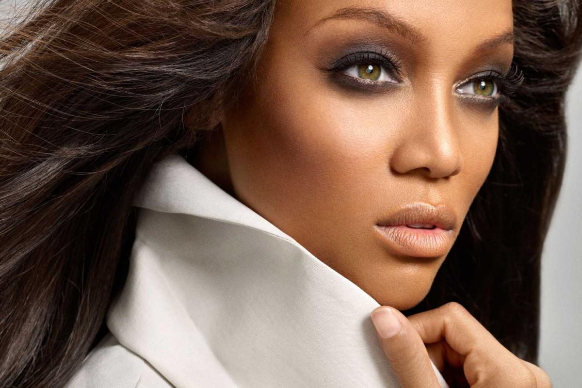 Супермодель Тайра Бэнкс в 42 года первый раз стала мамой 