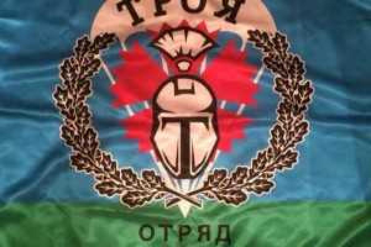 Очевидцы сообщают о штурме осажденного отряда "Троя": произошел бой, главарь "Белый", переодевшись, сбежал