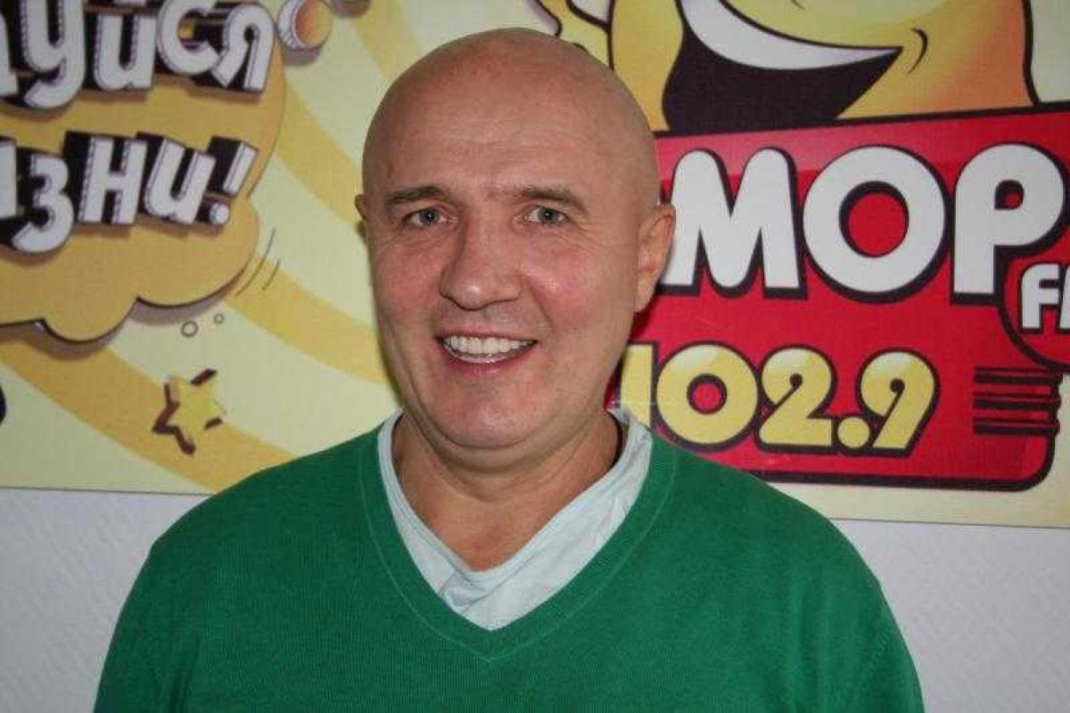 Известный российский юморист Николай Лукинский в канун Нового года был срочно прооперирован