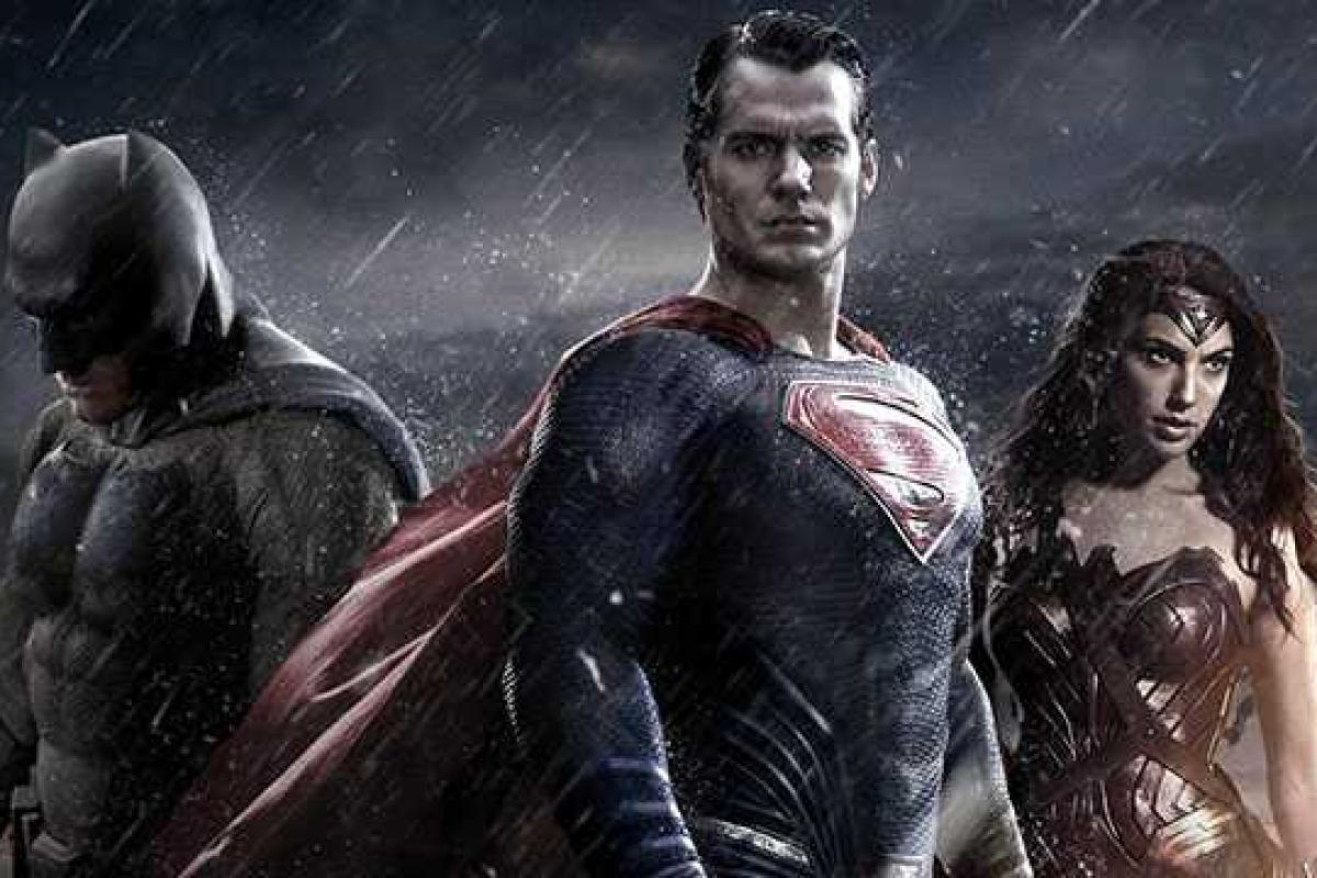 Киноманов порадовал последний трейлер фильма "Бэтмен против Супермена"