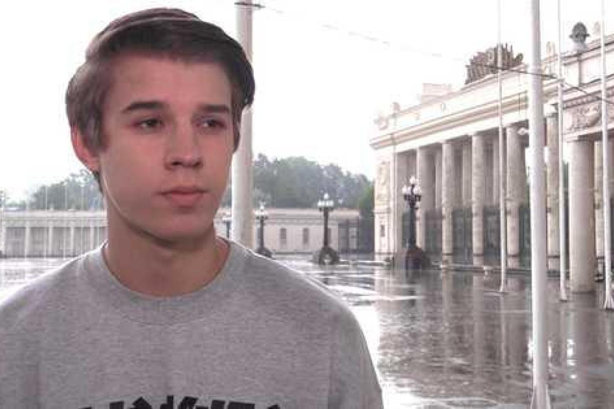 Новый провокационный ролик внука миллиардера Неклюдова взорвал соцсети: Деньги решают все!