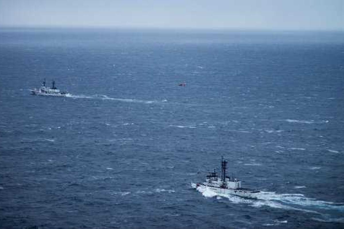 Авиакатастрофа: в воды Тихого океана после столкновения рухнули два самолета