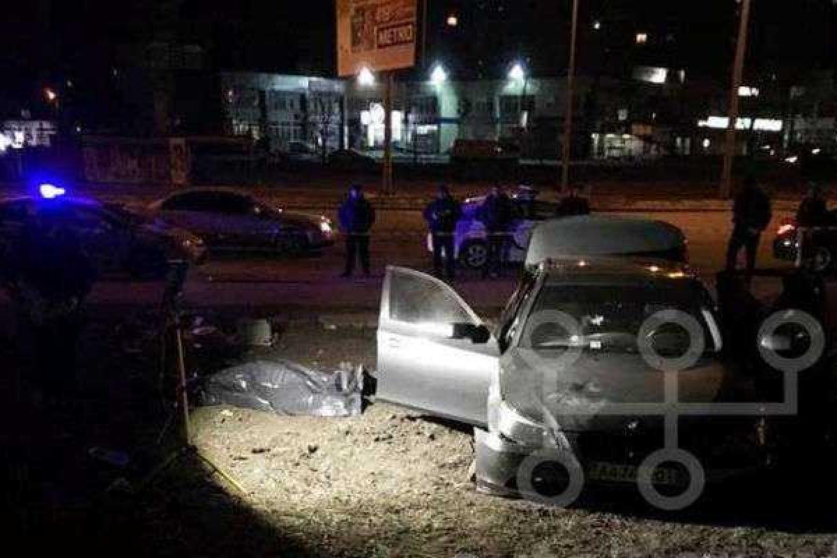 В Киеве ночная погоня за "летающим" по городу BMW закончилась стрельбой, арестом и смертью одного человека В Киеве ночная погоня за "летающим" по городу BMW закончилась стрельбой, арестом и смертью одного человека