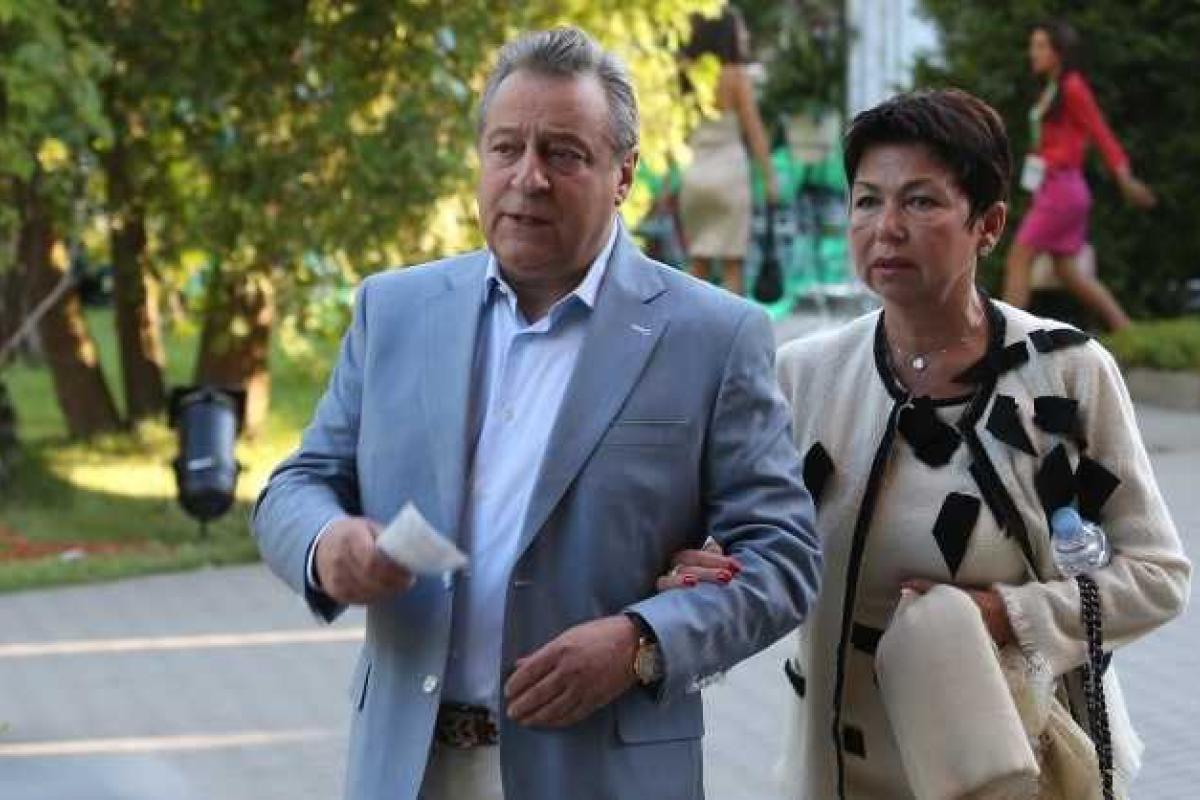 Артист театра и кино Геннадий Хазанов признался, что жена и дочь обманывают его всю жизнь