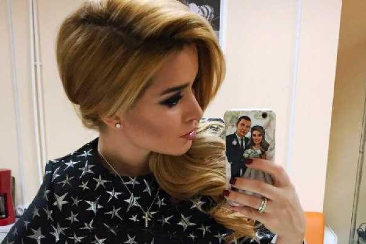 Телеведущая Ксения Бородина показала поклонникам совместный снимок своих дочерей