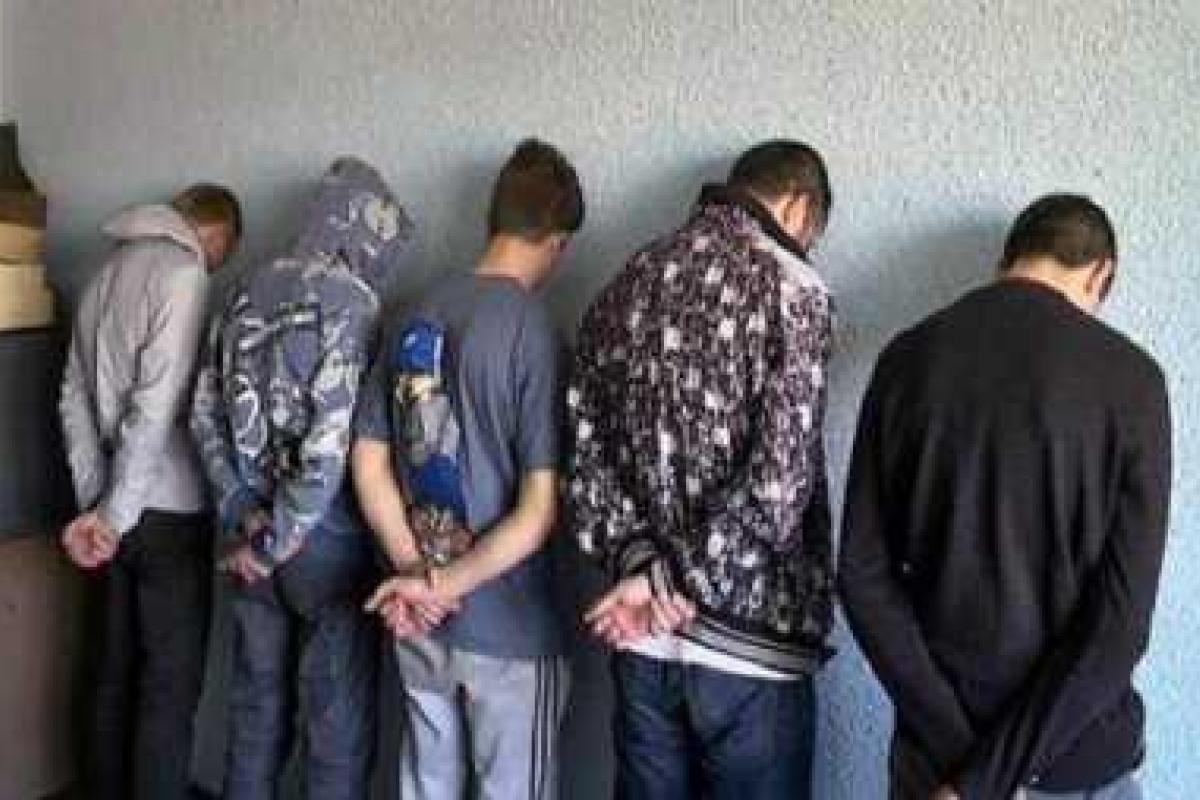 В московском общежитии трудовые мигранты устроили масштабную драку: в ход пошли ножи и молотки