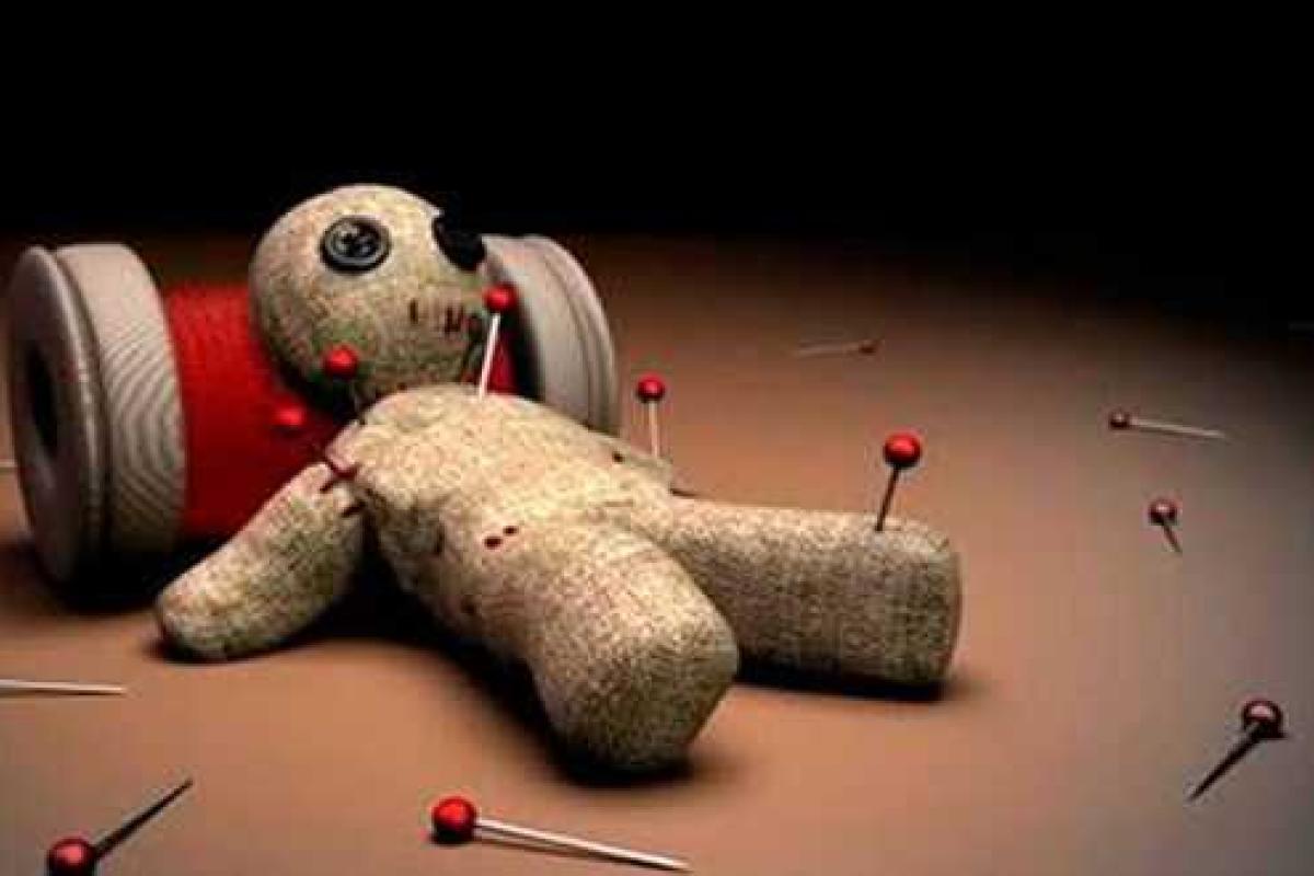 В российском Екатеринбурге хотят упрятать в психушку "мага", который "колдовал" против президента Украины