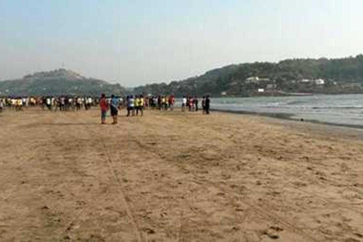 В Индии пикник для студентов закончился трагедией: в море утонули 13 человек В Индии пикник для студентов закончился трагедией: в море утонули 13 человек