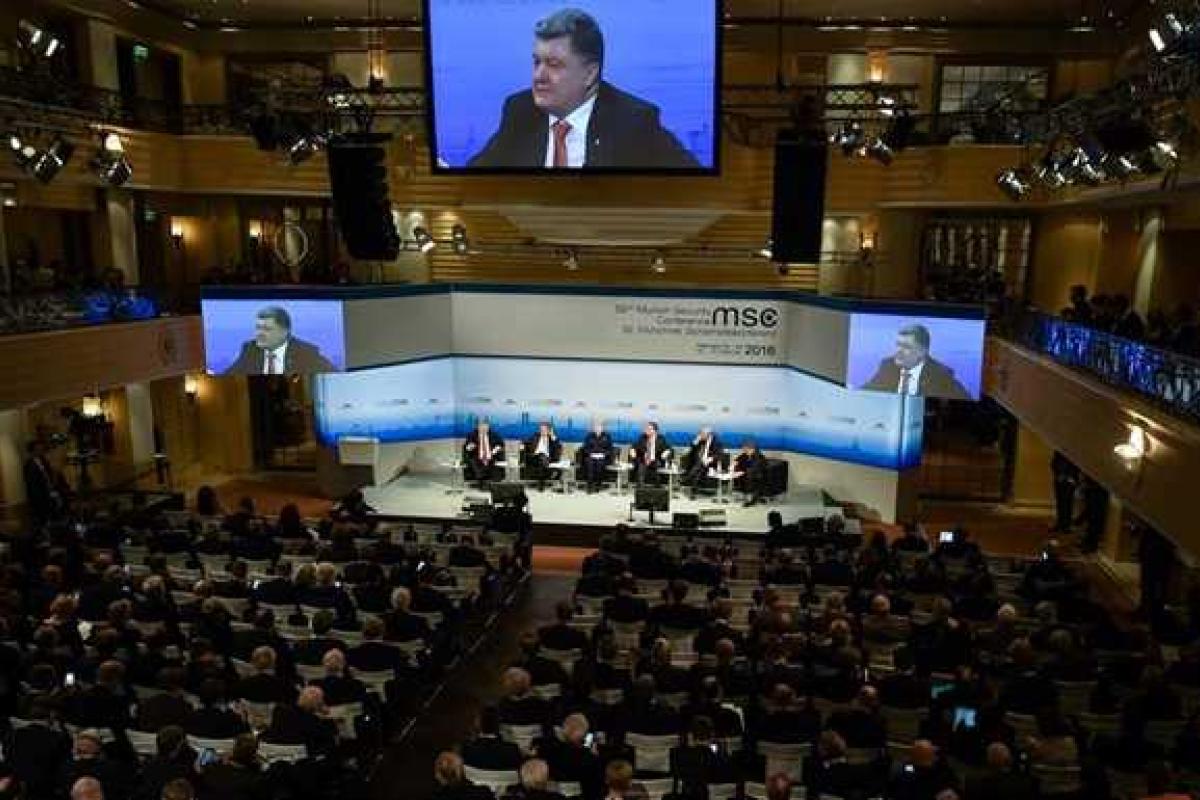 Видео жесткого выступления Президента Украины на Мюнхенской конференции Видео жесткого выступления Президента Украины на Мюнхенской конференции