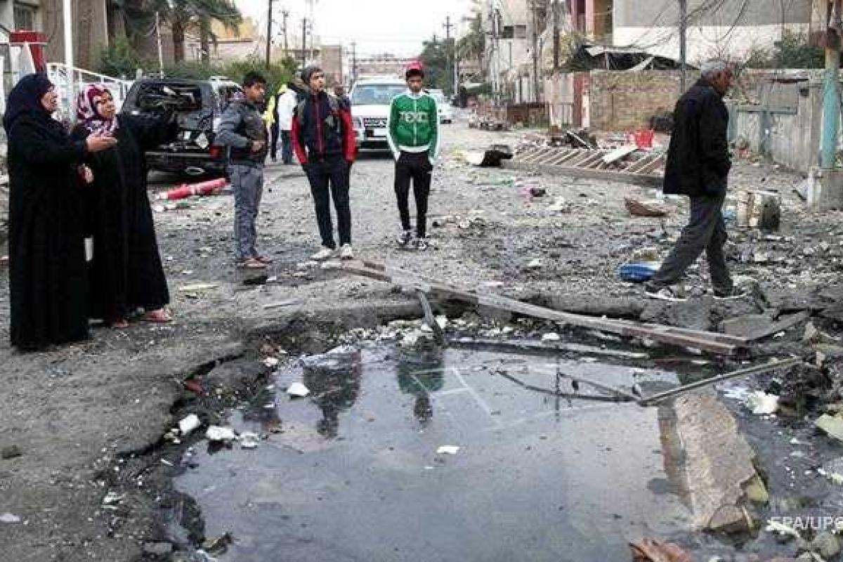 Теракт в столице Ирака: в результате взрыва двух бомб на многолюдном рынке, погибли 17 человек Теракт в столице Ирака: в результате взрыва двух бомб на многолюдном рынке, погибли 17 человек