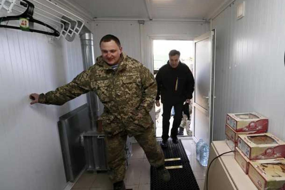 Экс-глава СБУ: в Украине откат в "оборонке" составляет 40% от стоимости заказа