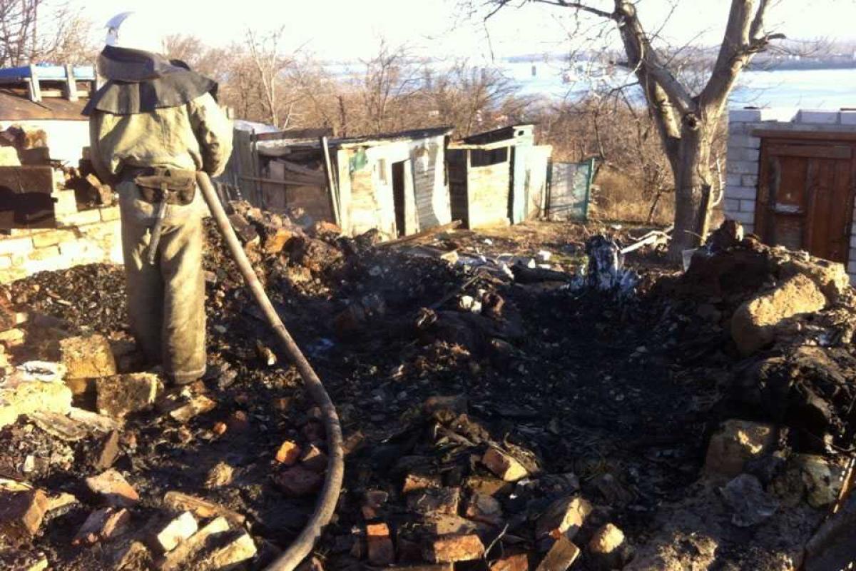 В Днепропетровске во время ликвидации пожара в частном доме обнаружено тело погибшего мужчины