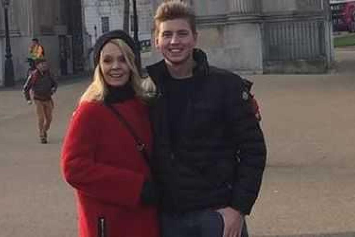 Сын певицы Валерии, проживающий в Швейцарии, готовится к службе в армии