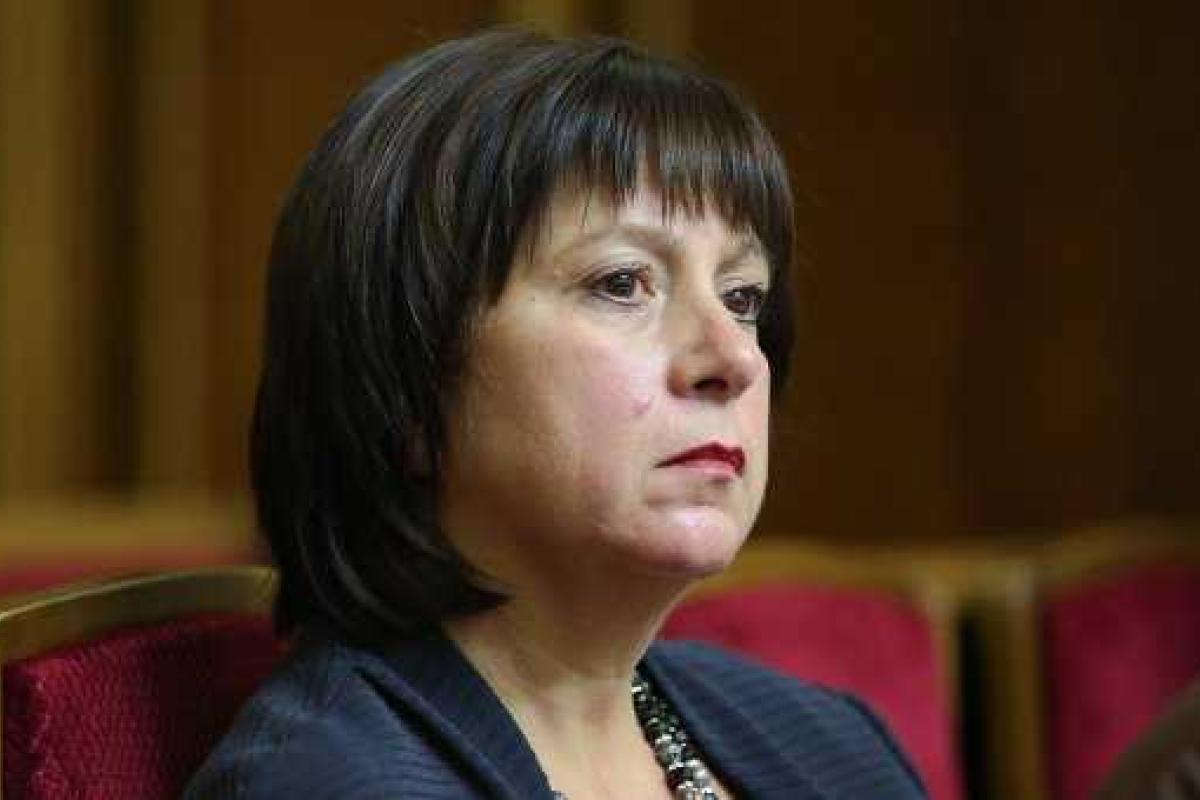 Яресько: МВФ приостановит кредитование, если в Украине произойдет смена правительства 