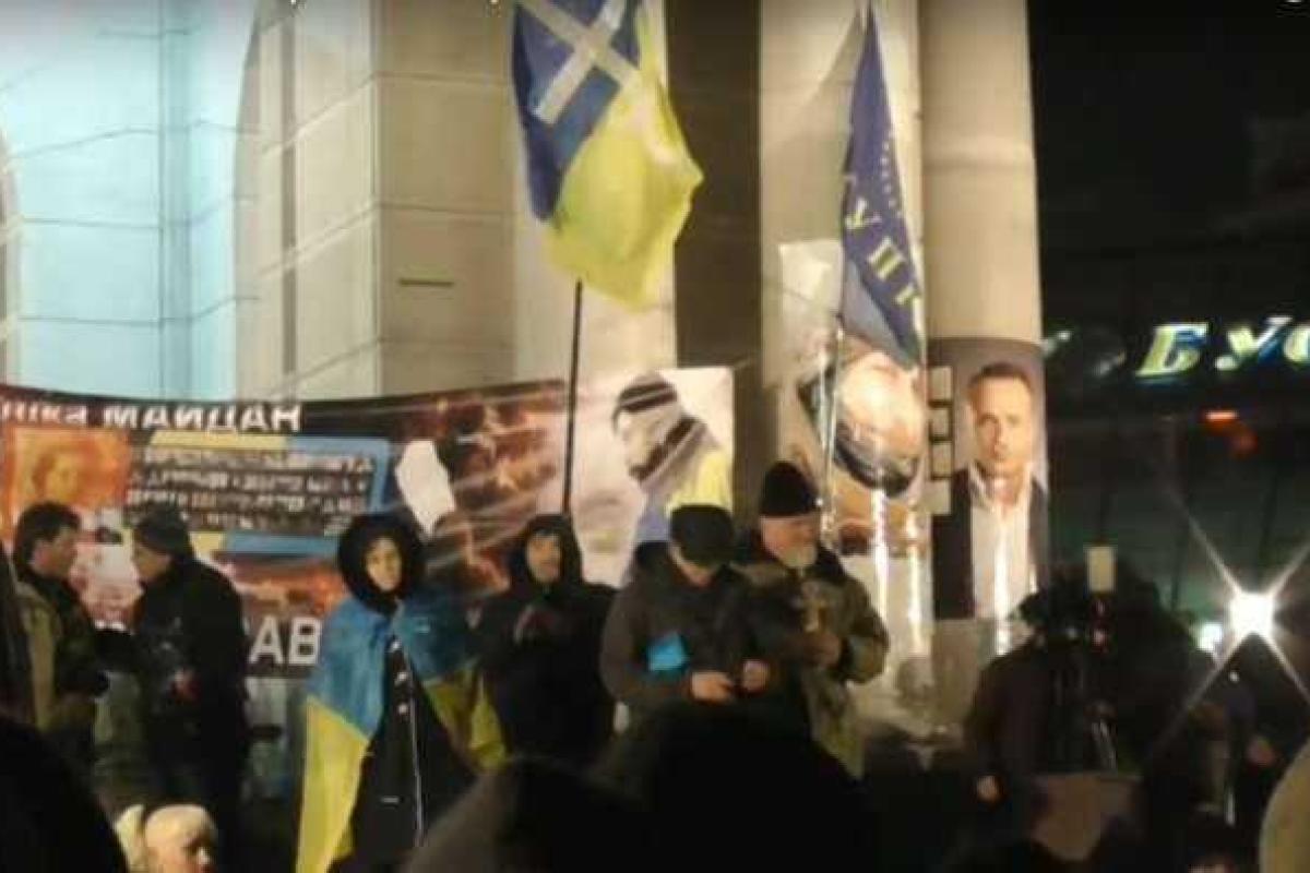 Революция Достоинства продолжается: в Киеве активисты готовят активную фазу протеста Революция Достоинства продолжается: в Киеве активисты готовят активную фазу протеста