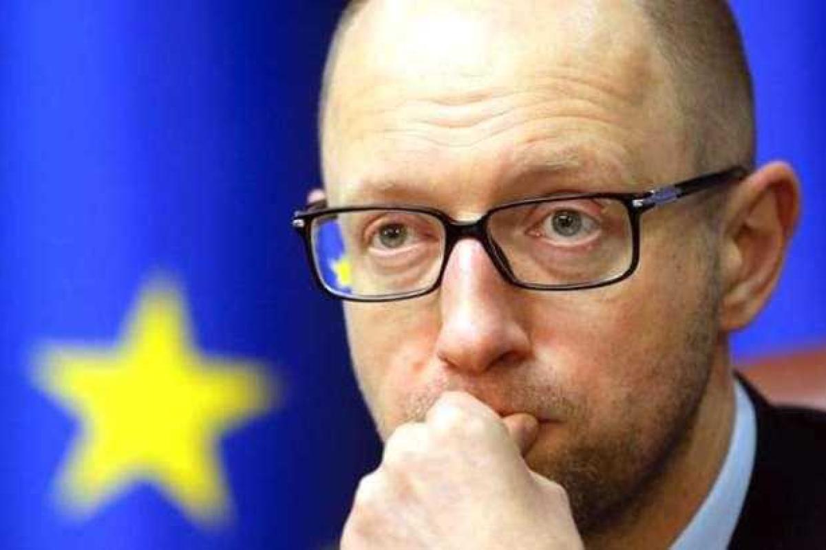 Официально: Арсений Яценюк остается на посту премьер-министра Украины 