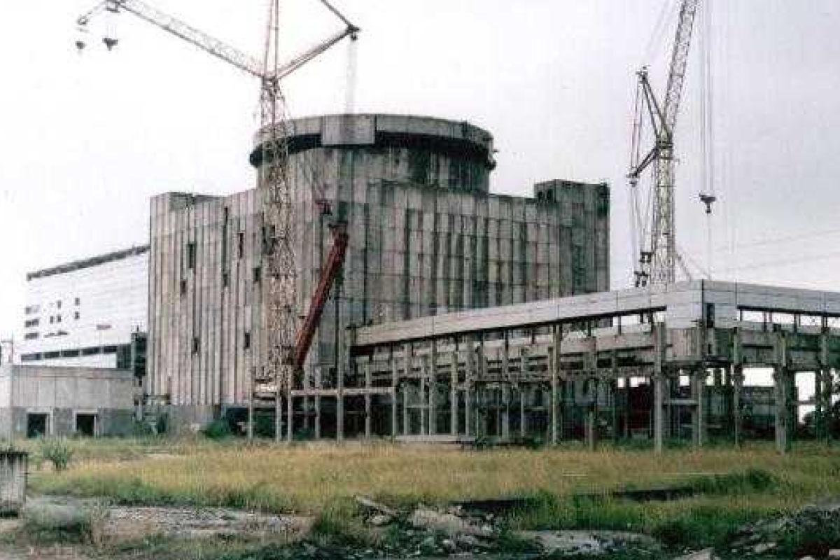 Власти полуострова решили разобрать Крымскую АЭС на стройматериалы для строительства Керченского моста Власти полуострова решили разобрать Крымскую АЭС на стройматериалы для строительства Керченского моста