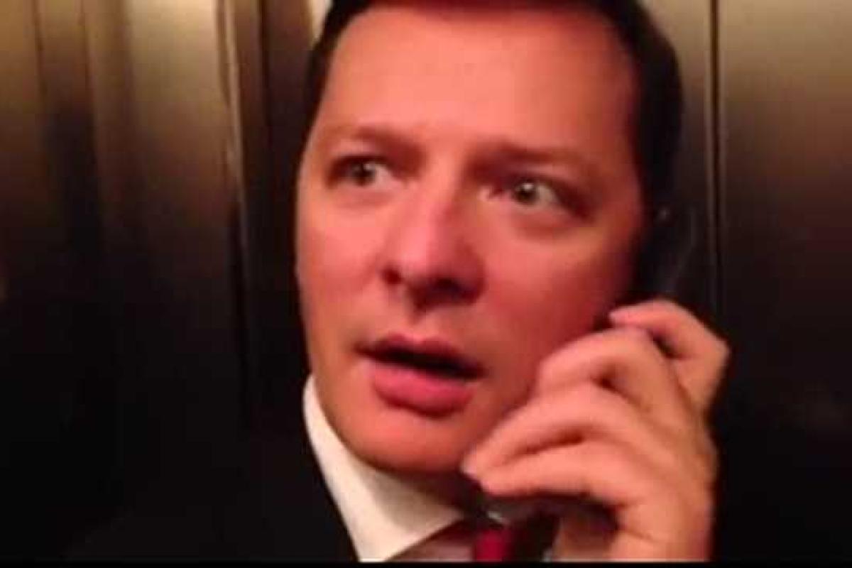 В сети появилось новое видео "пленения" Ляшко в лифте ВРУ: долгожданная свобода В сети появилось новое видео "пленения" Ляшко в лифте ВРУ: долгожданная свобода