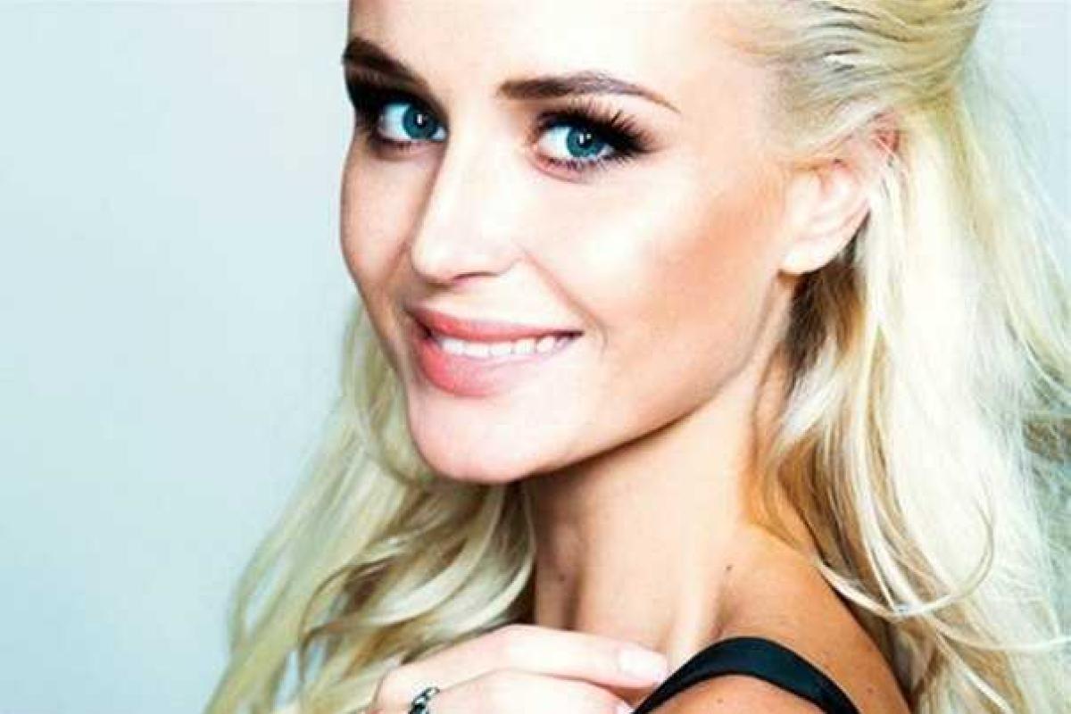 Певица Полина Гагарина очаровала поклонников сексуальным нарядом