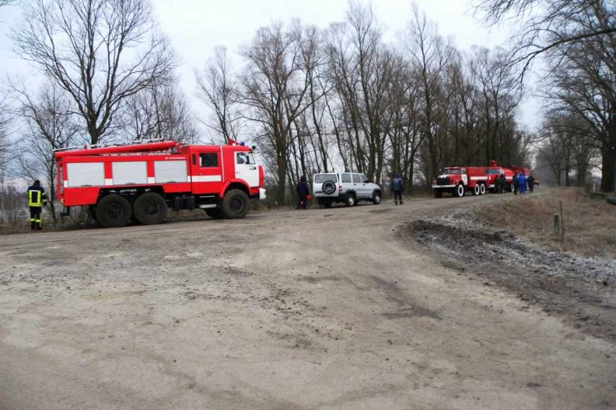 Продолжаются аварийно-восстановительные работы по ликвидации аварии на газовой скважине на Черниговщине Продолжаются аварийно-восстановительные работы по ликвидации аварии на газовой скважине на Черниговщине