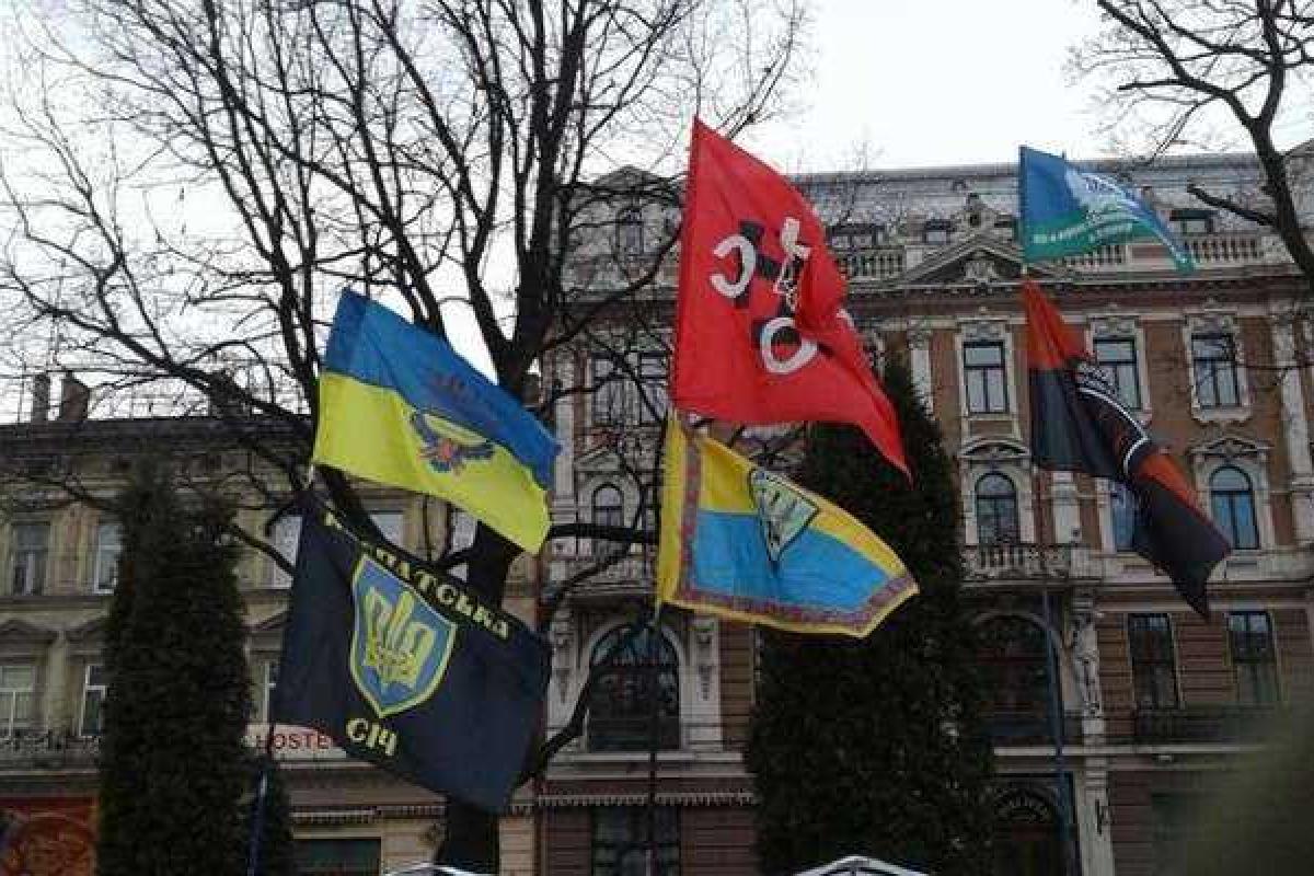 Националисты во Львове провели вече: прозвучали четкие требования к украинской власти Националисты во Львове провели вече: прозвучали четкие требования к украинской власти