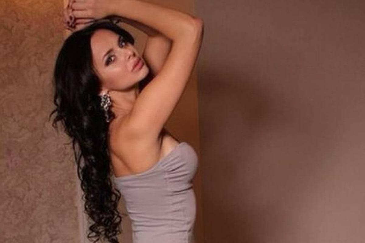 Участница телепроекта "Дом-2" получила тройной перелом ноги на съемках клипа на Сейшелах