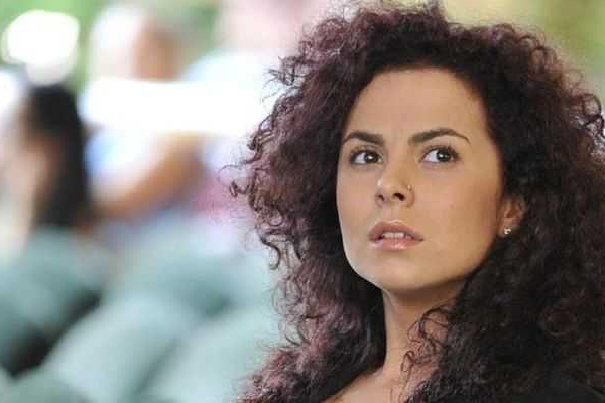 Среди фанатов Насти Каменских вновь поползли слухи о беременности певицы