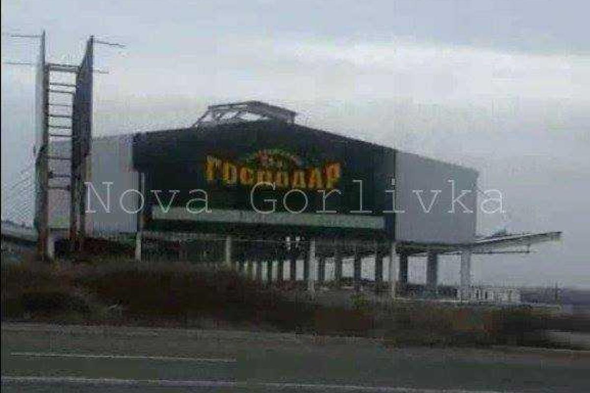 В Горловке боевики допиливают на металлолом когда-то крупнейший оптовый рынок Донетчины