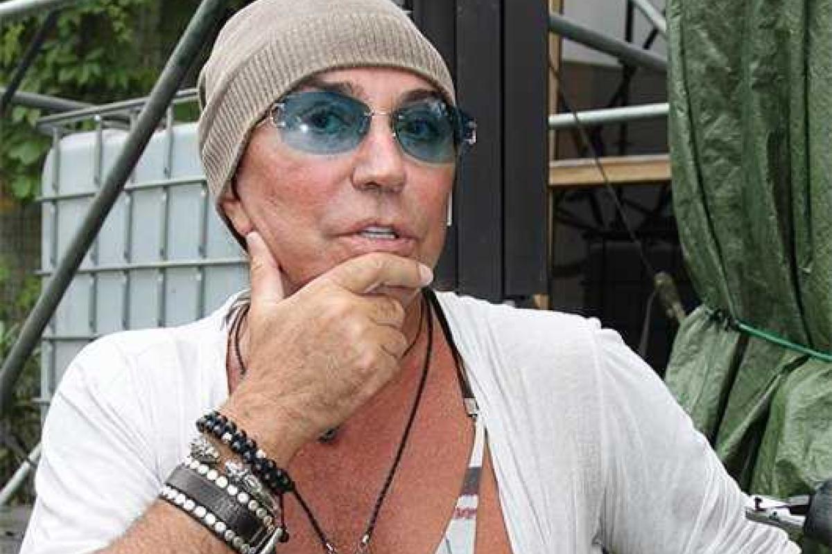 Певцу Валерию Леонтьеву исполнилось 67 лет Певцу Валерию Леонтьеву исполнилось 67 лет