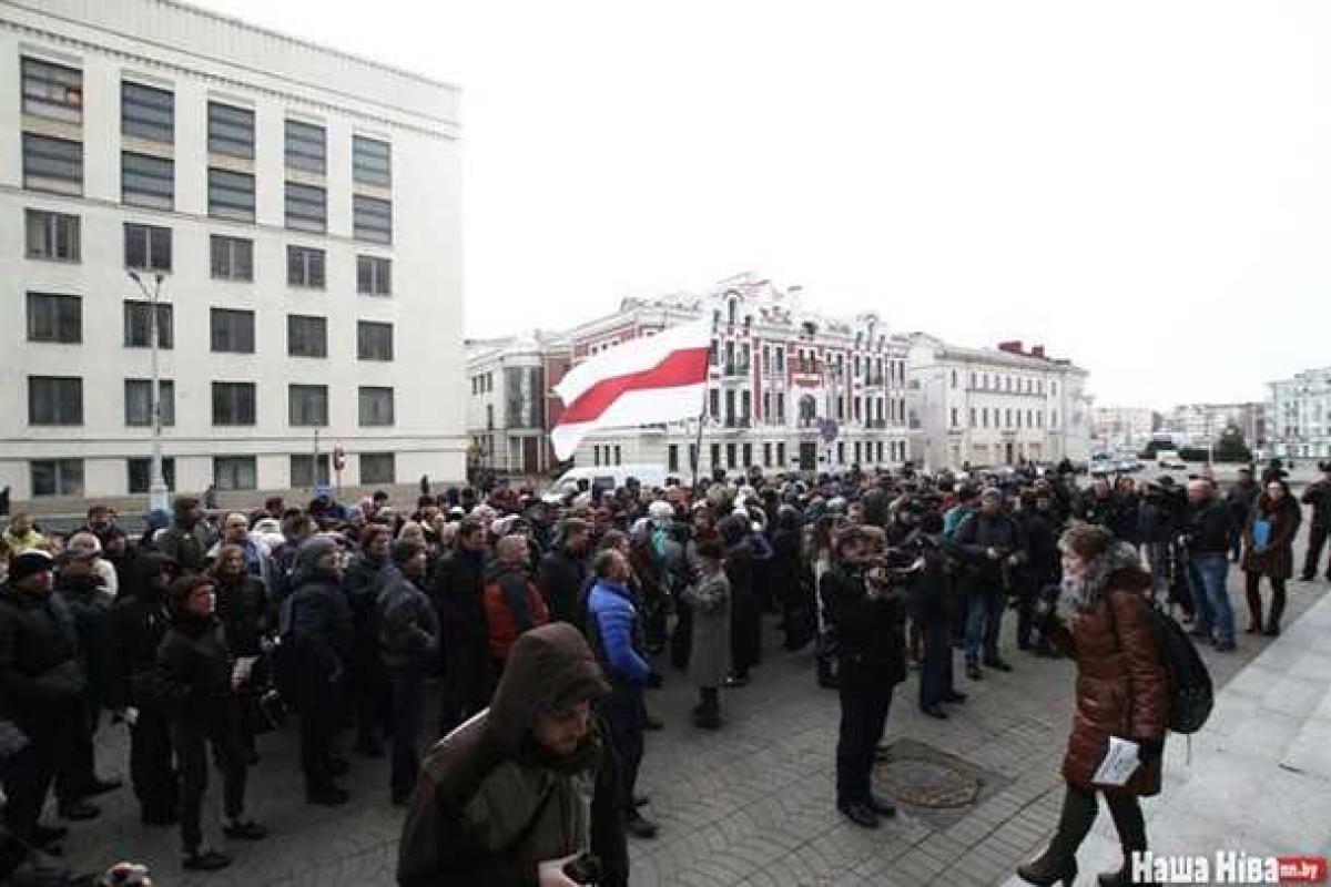 В Минске индивидуальные предприниматели собрались на митинг против новых условий торговли