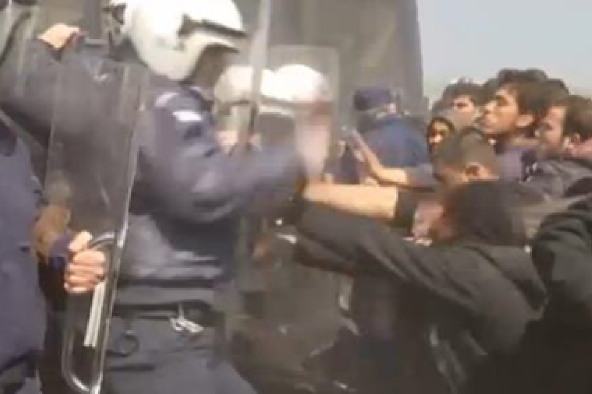 Беспорядки на границе Греции и Македонии: беженцы подрались с полицией