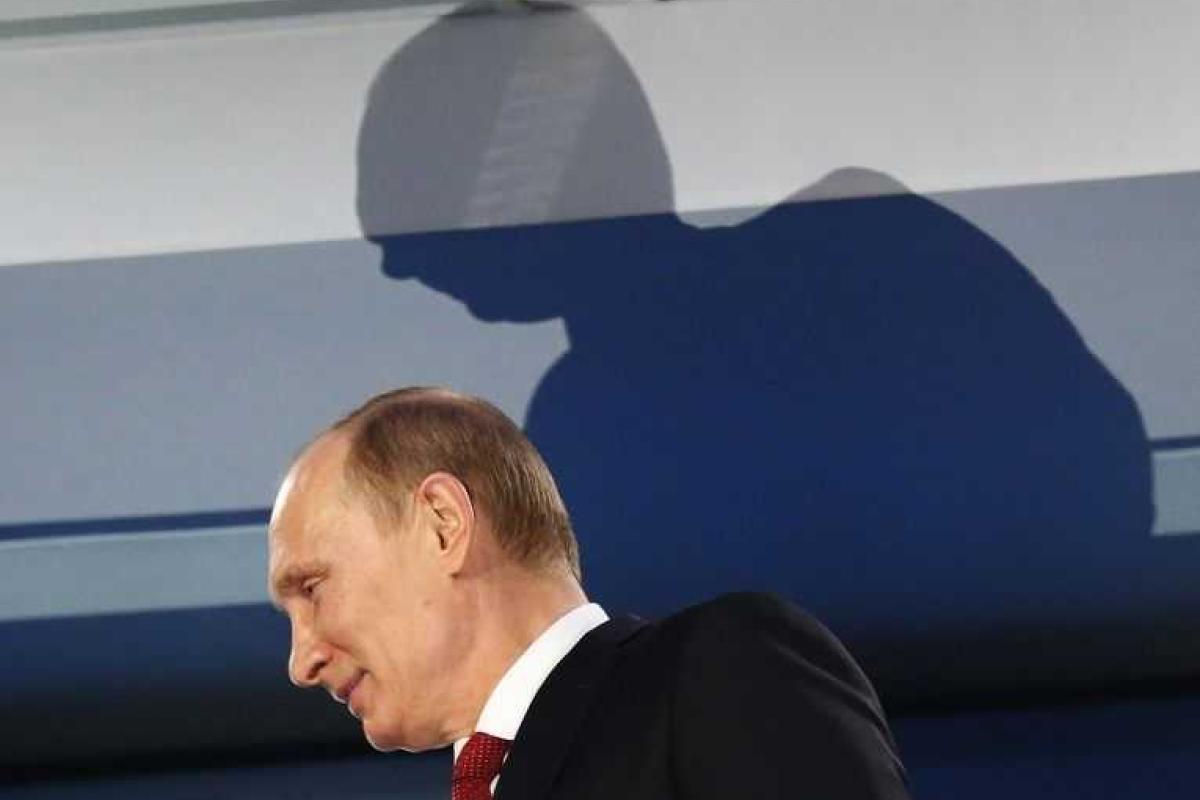 Путин – маньяк и ликвидатор России, - блогер  Путин – маньяк и ликвидатор России, - блогер