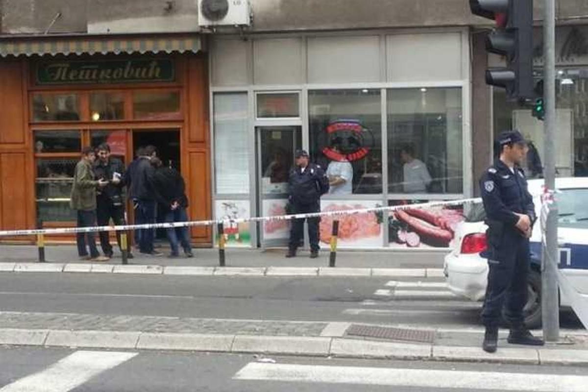 В центре Белграда в кондитерской мужчина привел в действие взрывное устройство В центре Белграда в кондитерской мужчина привел в действие взрывное устройство