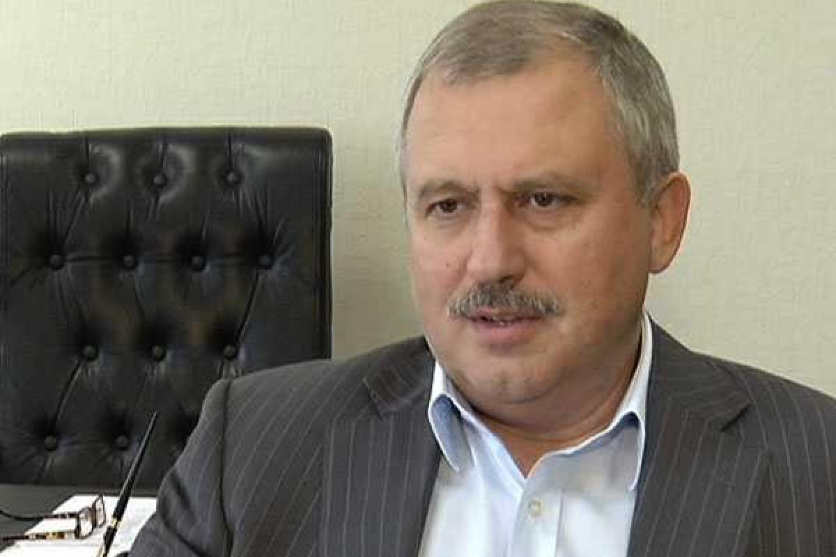 Украинский политик: Порошенко должен был ввести военное положение на территории Луганской и Донецкой областей Украинский политик: Порошенко должен был ввести военное положение на территории Луганской и Донецкой областей