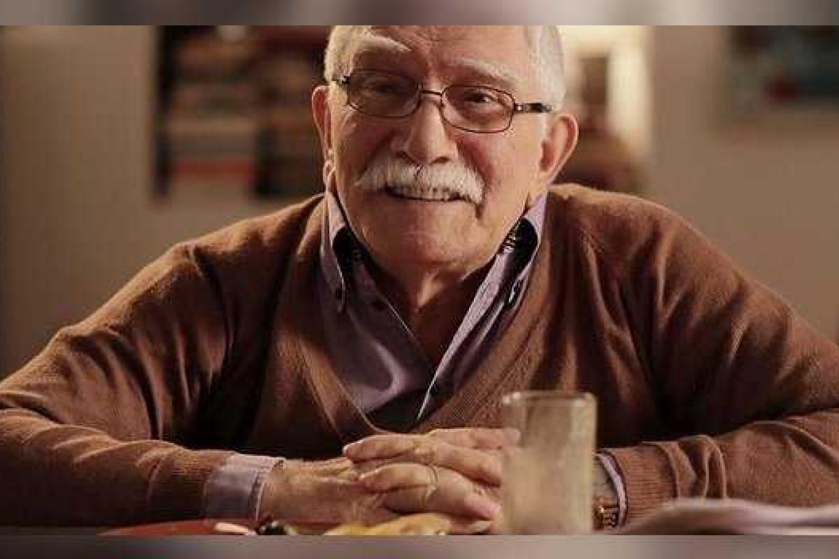 Артист Армен Джигарханян идет на поправку