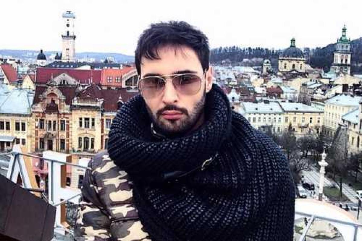 Певец Виталий Козловский закрутил роман с экс-участницей шоу "Холостяк"