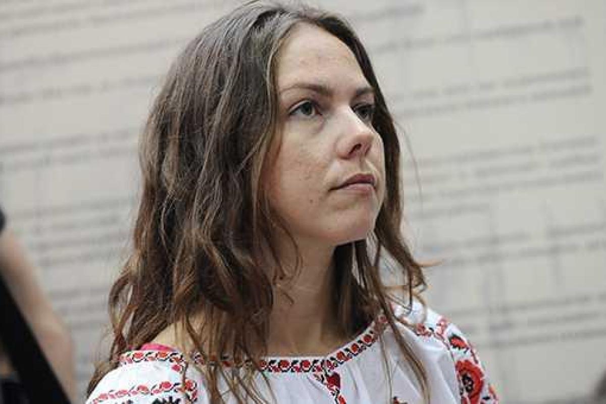 Сестра Надежды Савченко объявила о начале бессрочной акции под стенами СИЗО в Новочеркасске Сестра Надежды Савченко объявила о начале бессрочной акции под стенами СИЗО в Новочеркасске