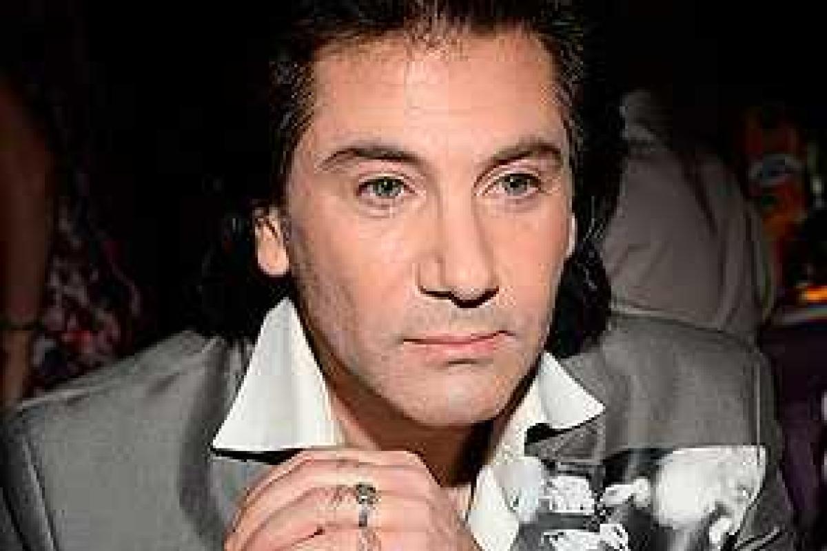 Певец Авраам Руссо вместе с семьей вернулся в Россию