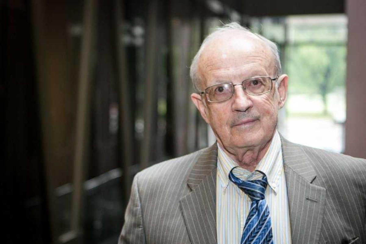 Пионтковский: Путин не пойдет на военное обострение, он боится больших потерь при столкновении с ВСУ Пионтковский: Путин не пойдет на военное обострение, он боится больших потерь при столкновении с ВСУ