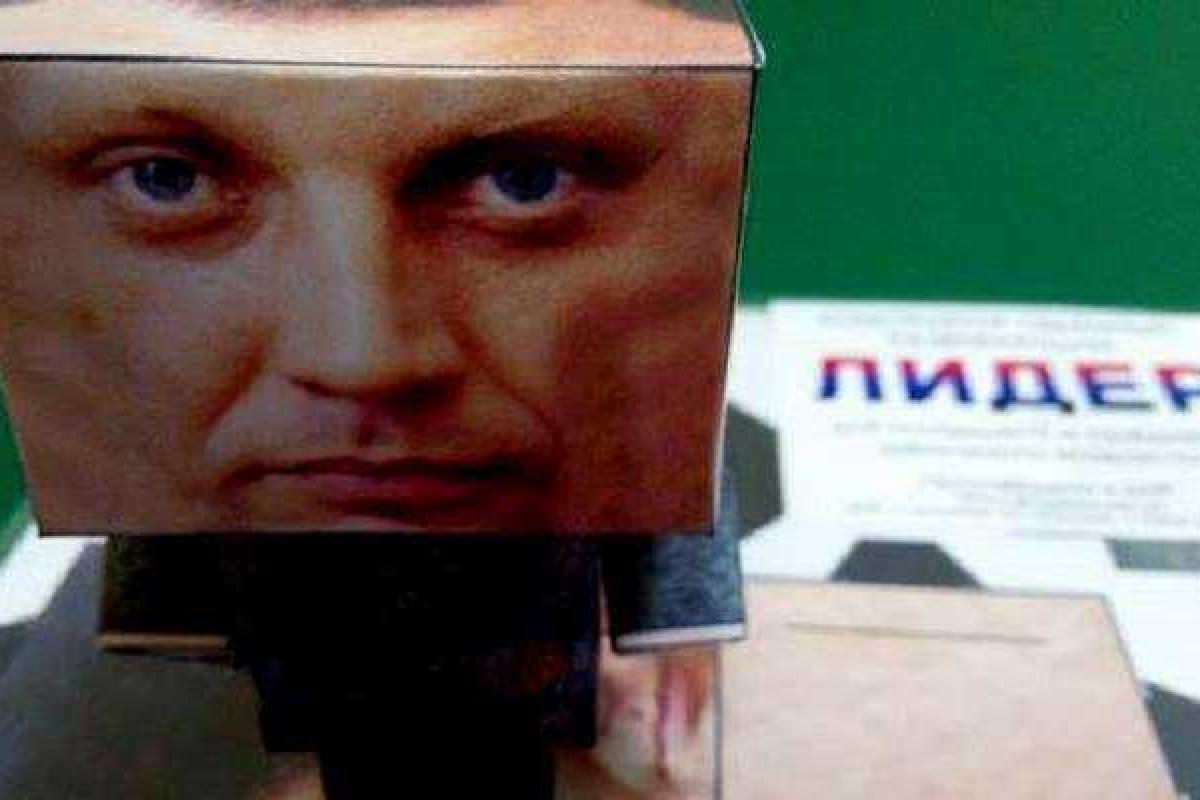 В школах "ДНР" дети получили "развивающий конструктор" с изображением главы "республики"  В школах "ДНР" дети получили "развивающий конструктор" с изображением главы "республики"