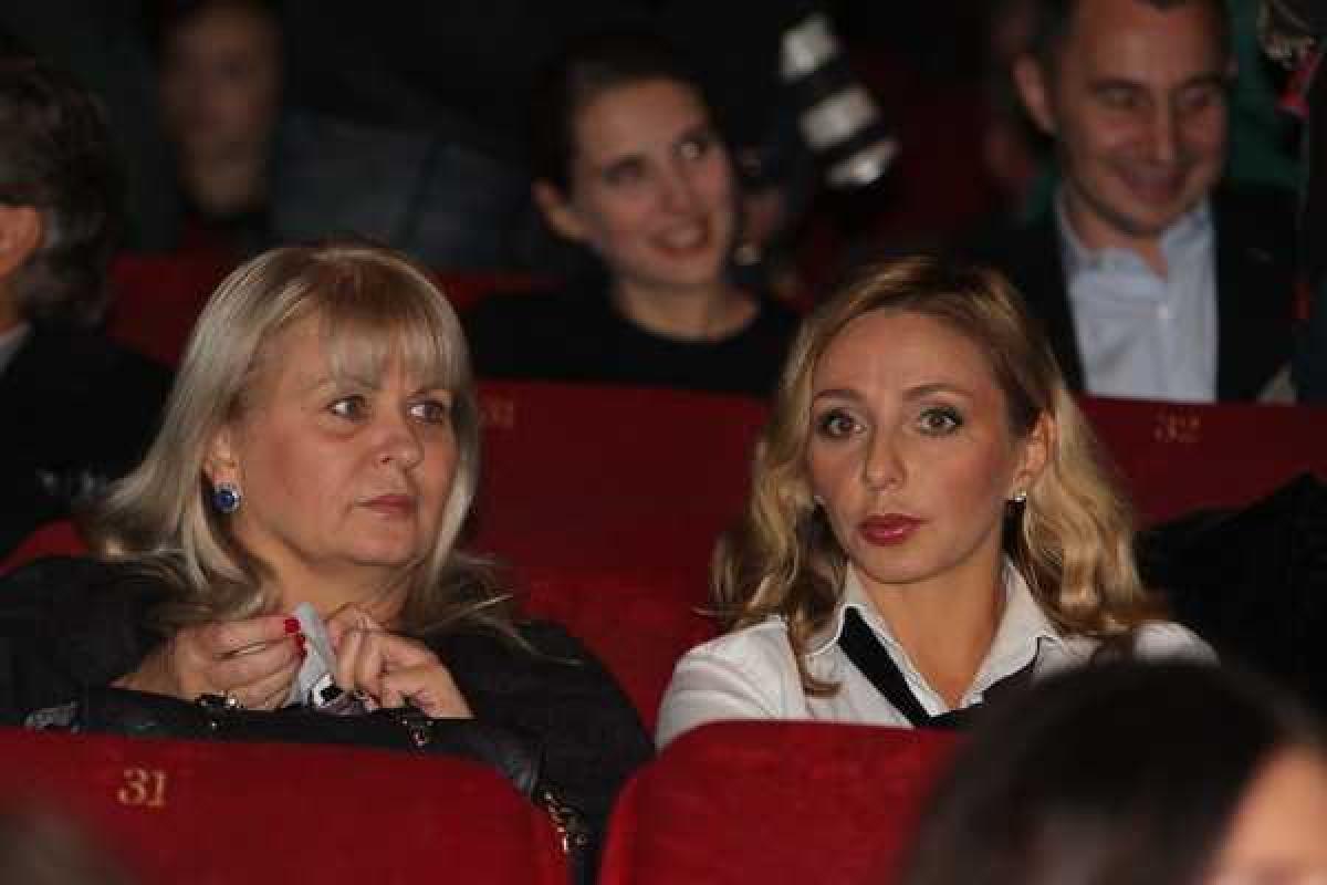 На открытии Недели моды в Москве Татьяна Навка вывела в свет свою маму