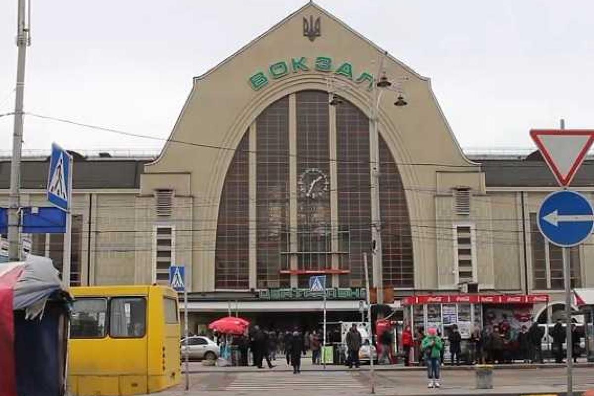В Киеве задержана группа лиц, травившая и грабившая на вокзалах бойцов АТО