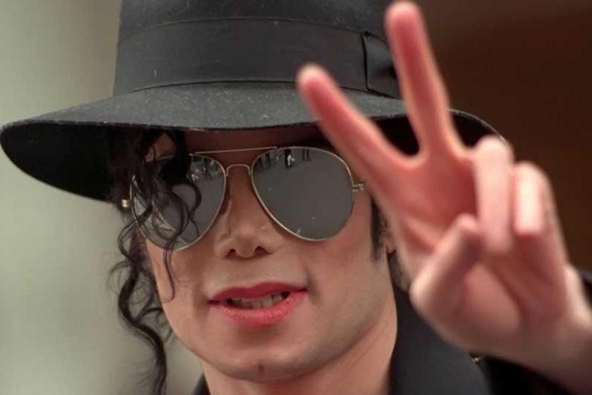 Японская корпорация "Sony" выкупает долю Майкла Джексона в совместной компании за 750 млн долларов