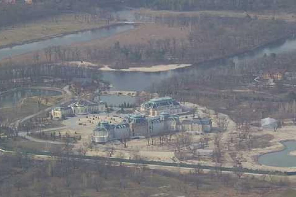 В Сети появилось видео роскошного имения в Конча-Заспе экс-регионала Иванющенко, снятое с высоты птичьего полета В Сети появилось видео роскошного имения в Конча-Заспе экс-регионала Иванющенко, снятое с высоты птичьего полета