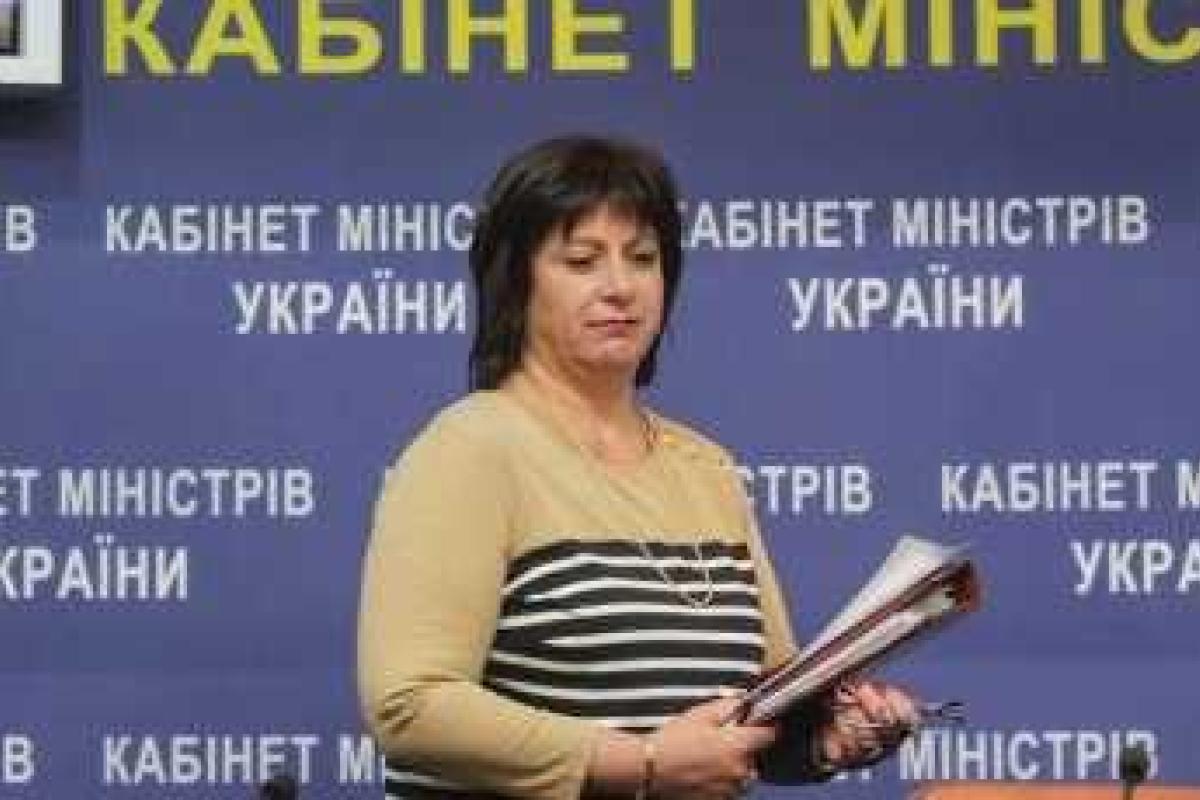 Кабмин приступил к жесткой проверке банковских счетов всех временно перемещенных лиц Кабмин приступил к жесткой проверке банковских счетов всех временно перемещенных лиц