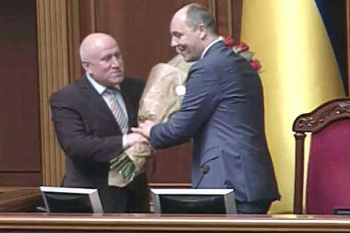 Должность первого вице-спикера парламента впервые в истории независимой Украины заняла женщина Должность первого вице-спикера парламента впервые в истории независимой Украины заняла женщина