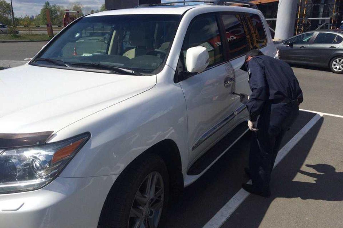 В Киеве неизвестные открыли стрельбу: ранен 46-летний мужчина