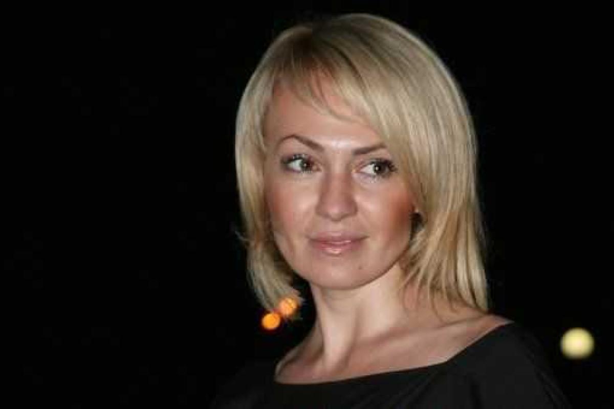 Продюсер Яна Рудковская улетела с семьей на Мальдивские острова